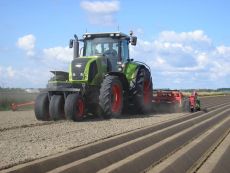 RTK - Claas mit Dammformer